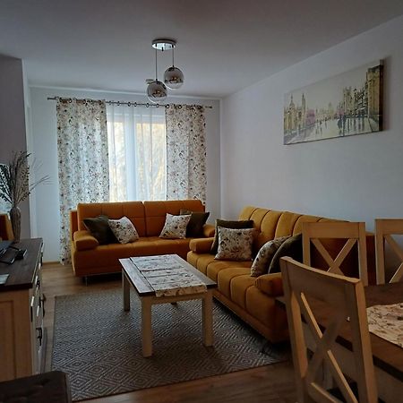 Spring & Summer Apartments Polanki Park كولوبرزيغ المظهر الخارجي الصورة
