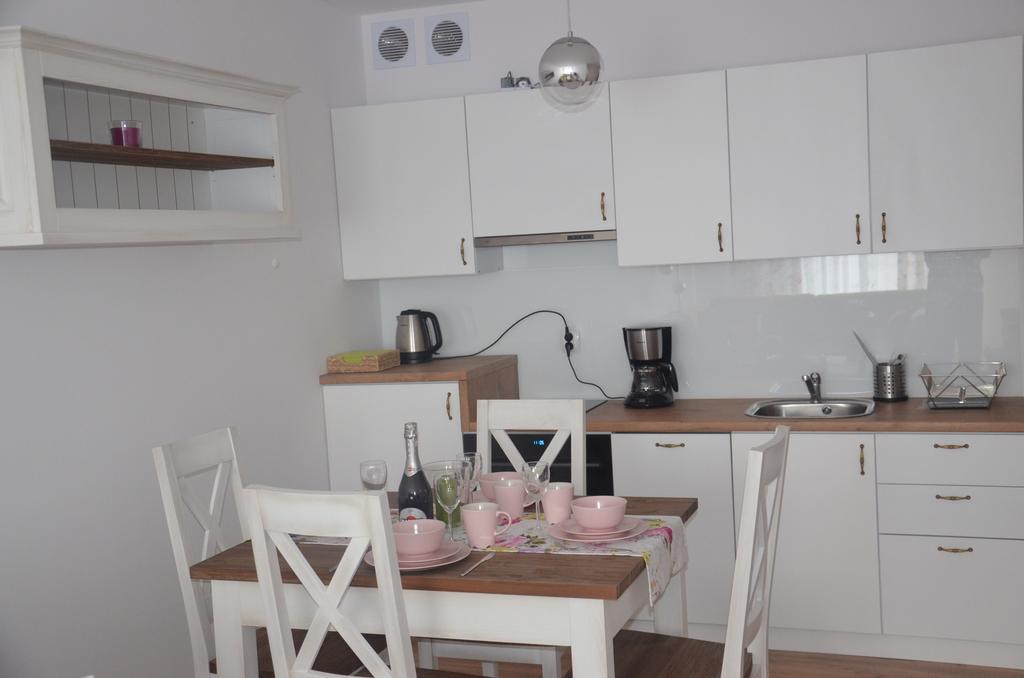 Spring & Summer Apartments Polanki Park كولوبرزيغ المظهر الخارجي الصورة