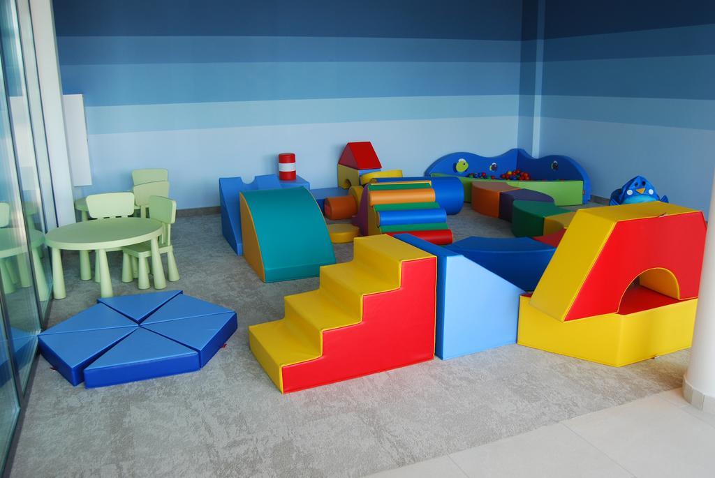 Spring & Summer Apartments Polanki Park كولوبرزيغ المظهر الخارجي الصورة
