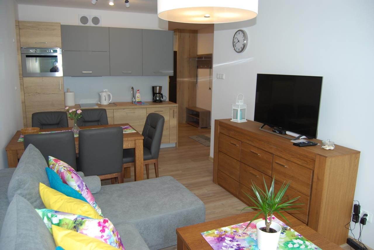 Spring & Summer Apartments Polanki Park كولوبرزيغ المظهر الخارجي الصورة
